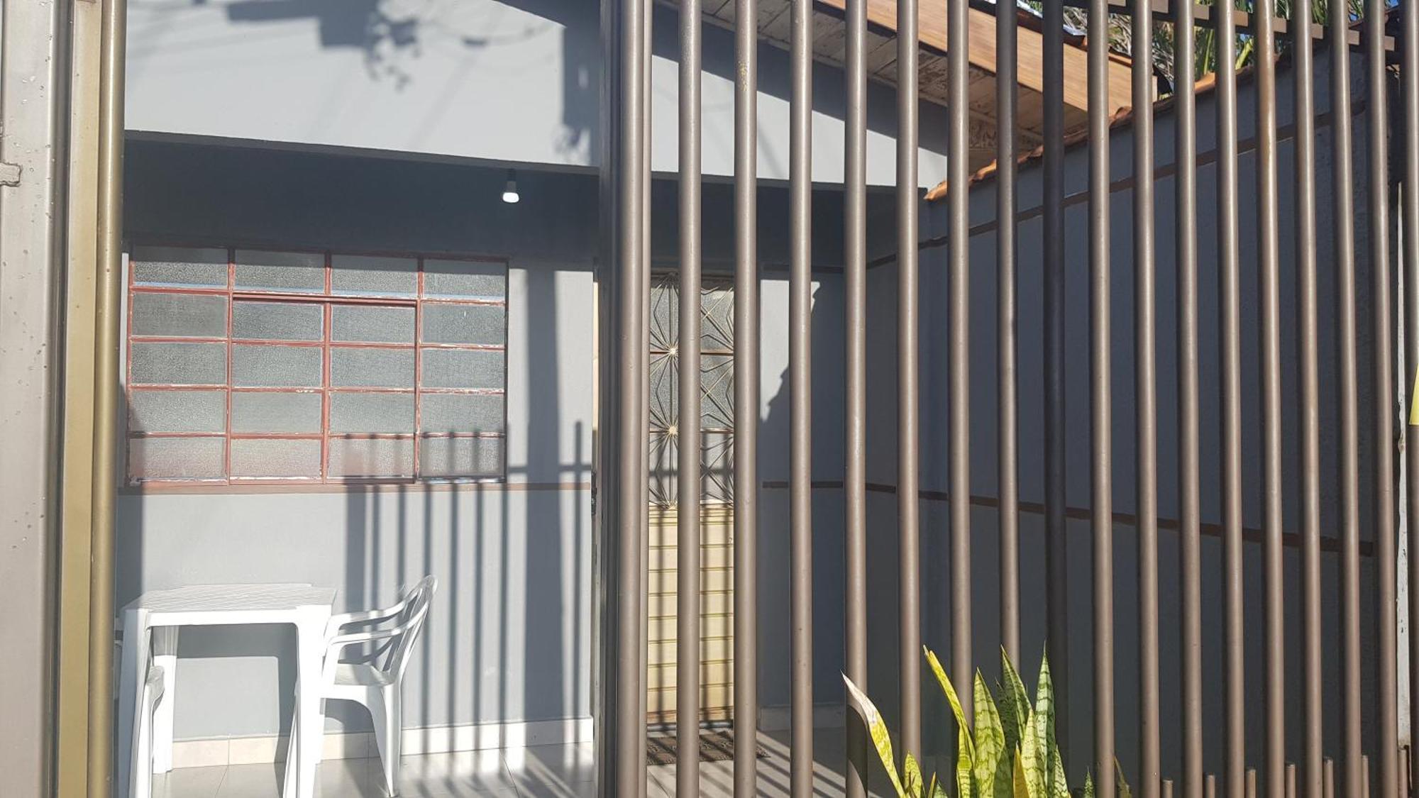 Casa No Centro De Foz! Ar-Condicionado, Smart Tv, Wi-Fi, Cozinha, Ventilador E 4 Camas Leilighet Foz do Iguaçu Eksteriør bilde